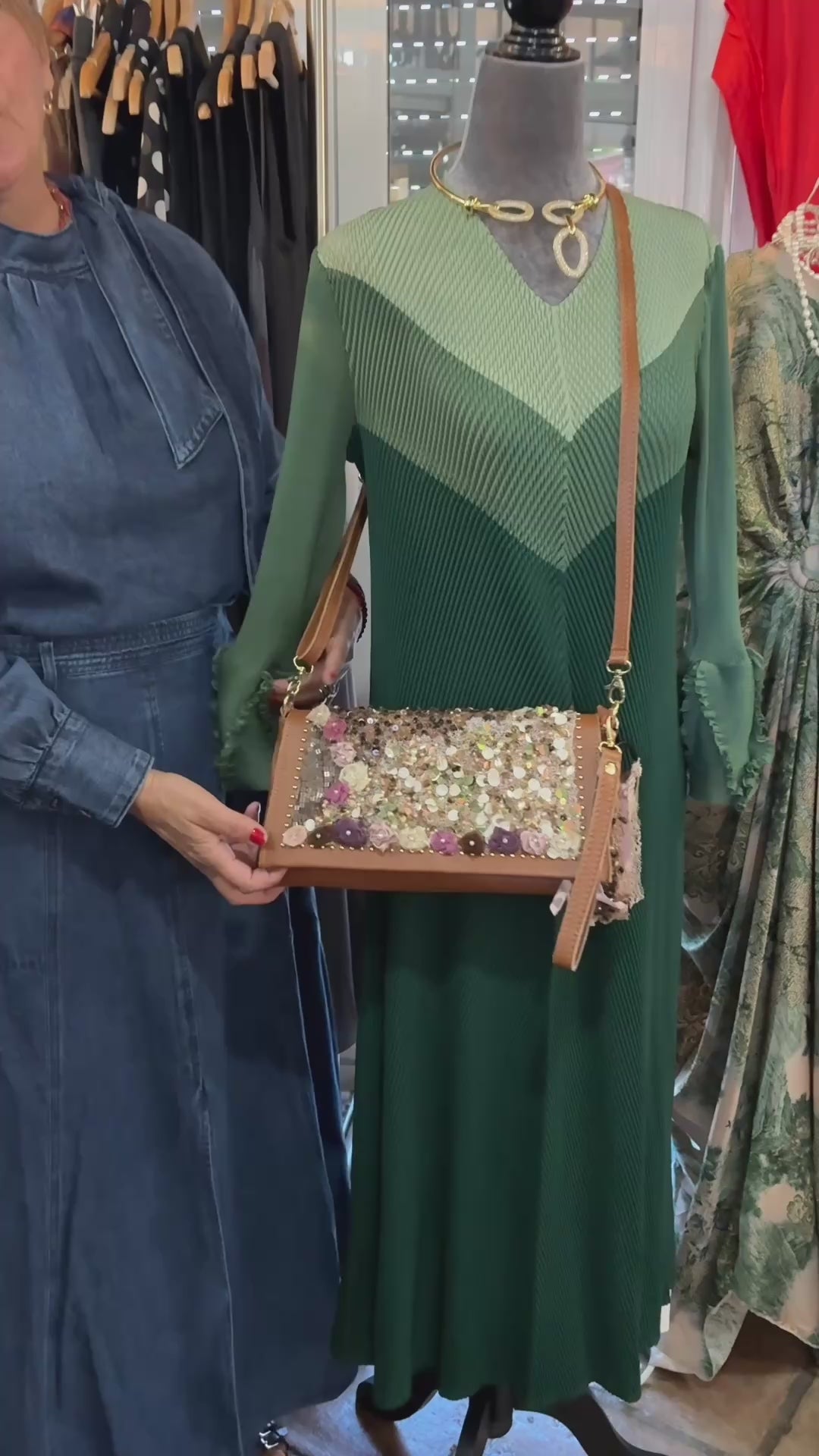 Bolso lentejuelas tachuelas